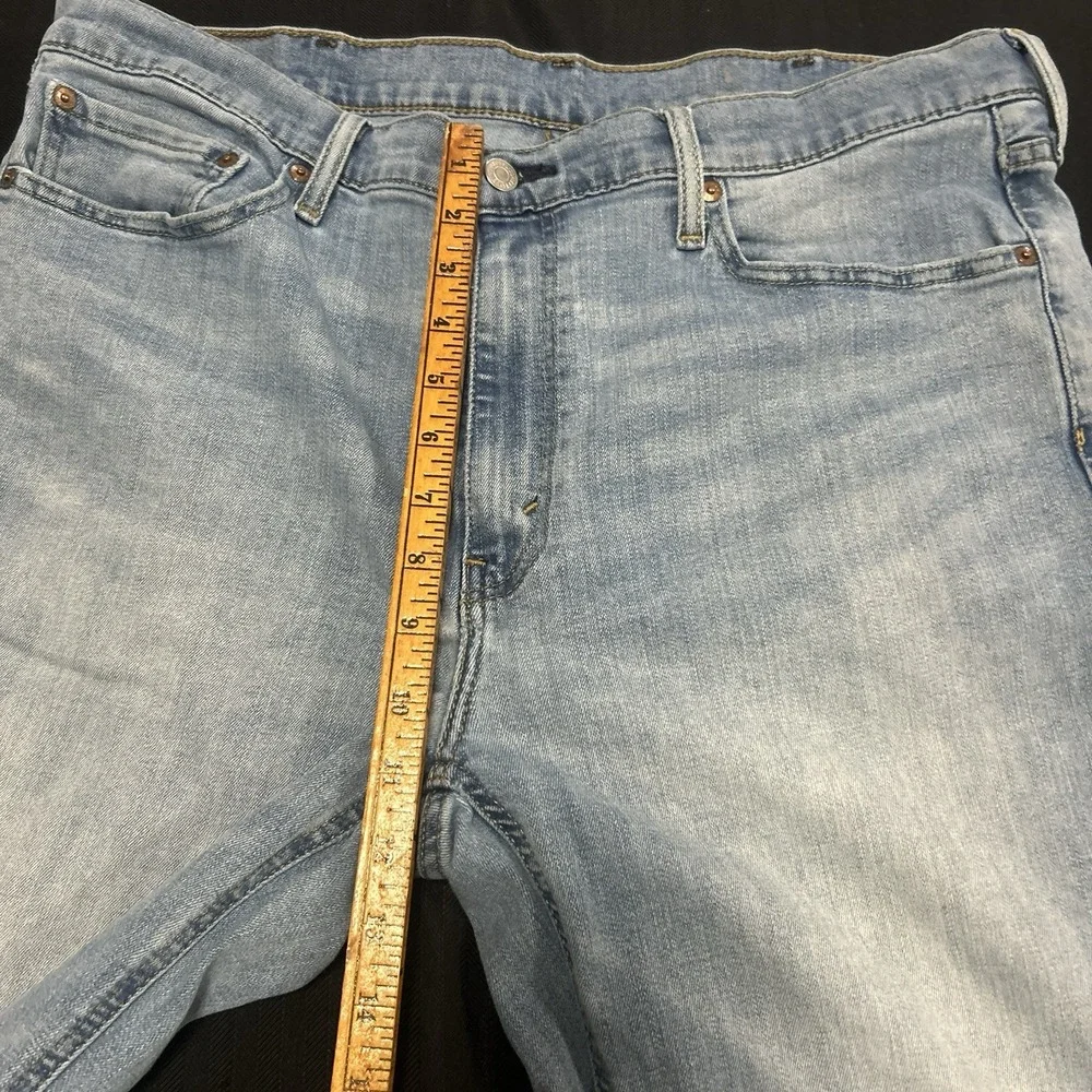 Levi's 541 Athletic Taper Men's 38x32 Denim Jeans Light Wash Blue